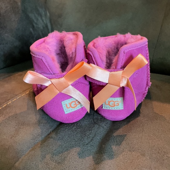 Ugg Infant Boots. Pink. Size 2/3 - Picture 3 of 5